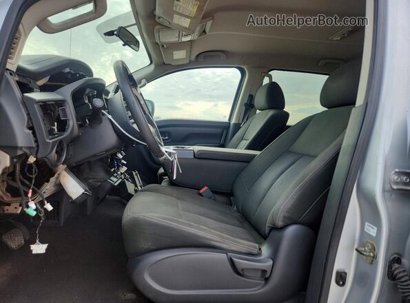 1N6AA1EK2HN518012 2017 NISSAN TITAN Silver 