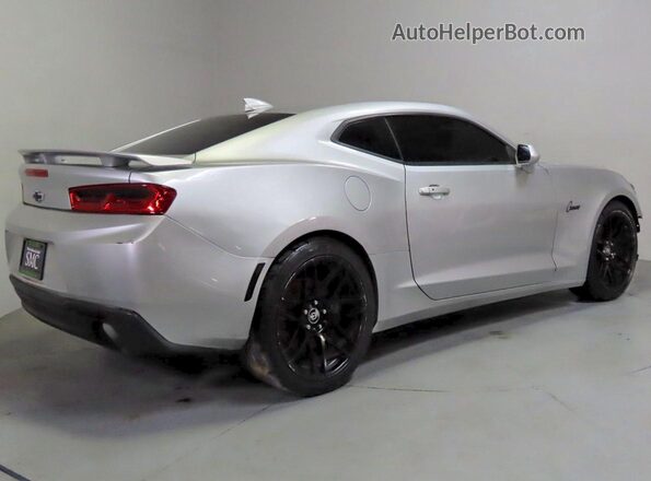 1G1FF1R78H0160369 2017 CHEVROLET CAMARO Silver Передня права чверть