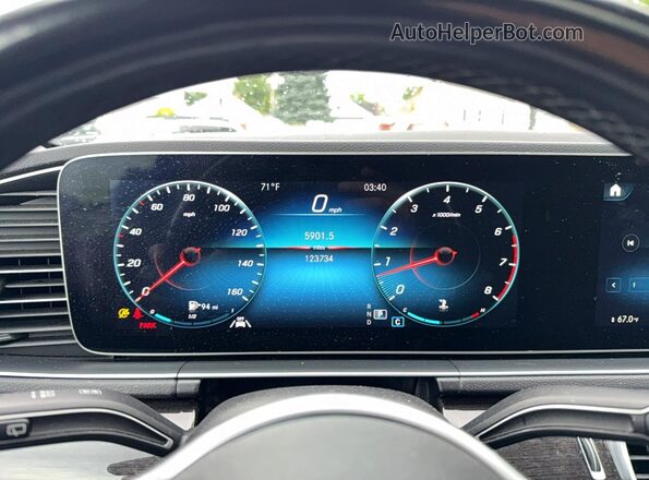 4JGFB4KB4LA008641 2020 MERCEDES-BENZ GLE White Instrument cluster view