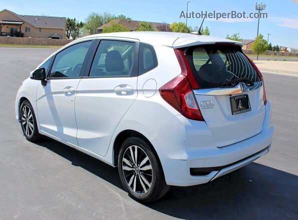 3HGGK5H80KM731139 2019 HONDA FIT White 