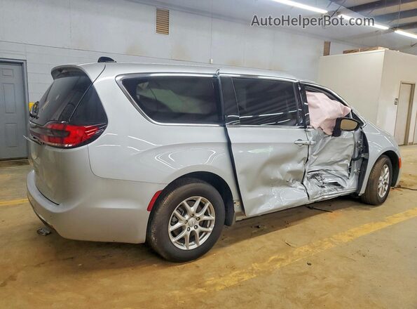 2C4RC1BG5TR239892 2026 CHRYSLER PACIFICA Silver Front right