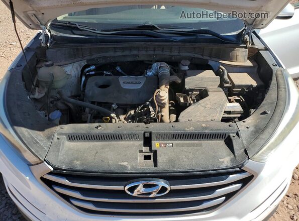 KM8J33A20HU519045 2017 HYUNDAI TUCSON White VIN կոդի պիտակի տեսք