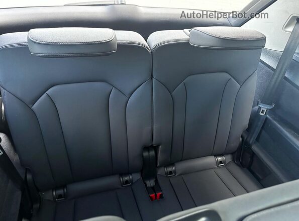 WA1LXAF70LD009548 2020 AUDI Q7 White 