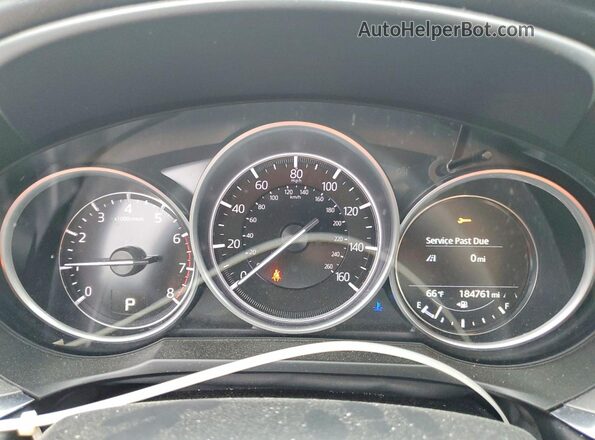 JM1GL1TY2J1317755 2018 MAZDA 6 Silver Widok tylnych siedzeń