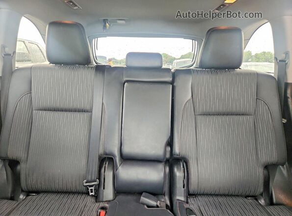 5TDZZRFHXKS308274 2019 TOYOTA HIGHLANDER White Սալոնի հետևի տեսք
