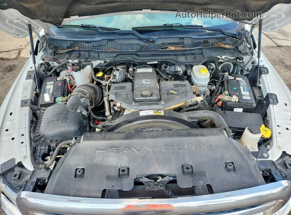 3C6UR4HL4JG104895 2018 RAM 2500 Белый Вид подкапотного пространства