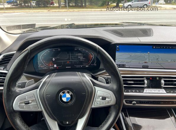 5UXCW2C06M9F67044 2021 BMW X7 Black Вид панелі приладів