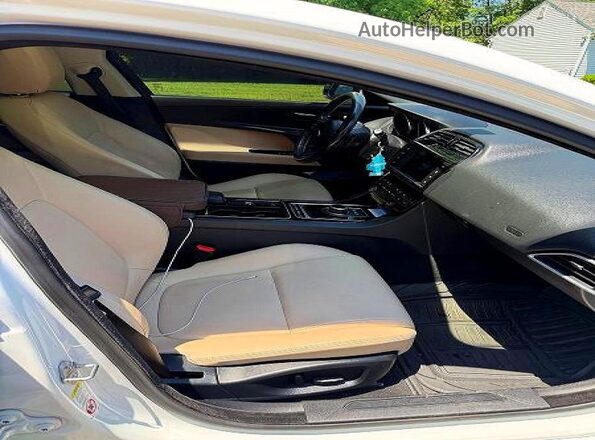 SAJAJ4FX4JCP25812 2018 JAGUAR XF White Rear view