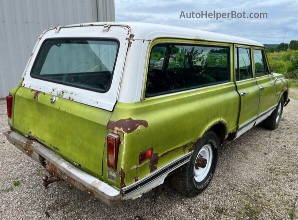 CCE262F161542 1972 CHEVROLET SUBURBAN Green Вид спереду
