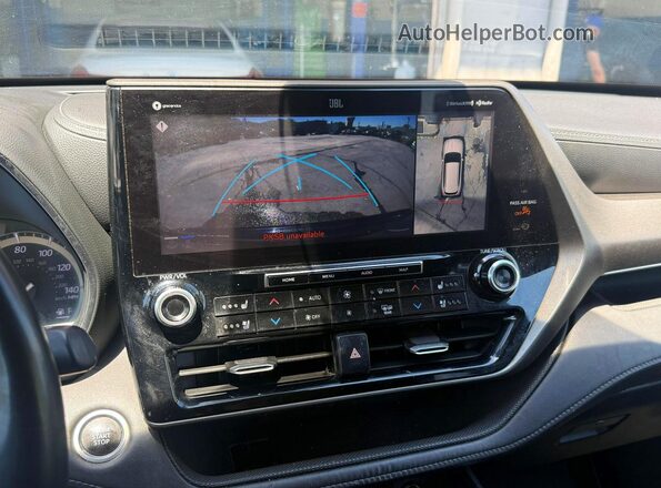 5TDDZRBH7LS005843 2020 TOYOTA HIGHLANDER Black Вид салону спереду