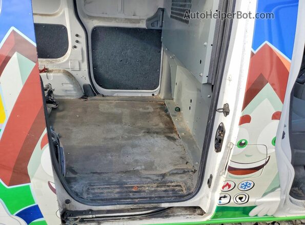 3N6CM0KNXGK697896 2016 NISSAN NV200 Двухцветный Вид подкапотного пространства