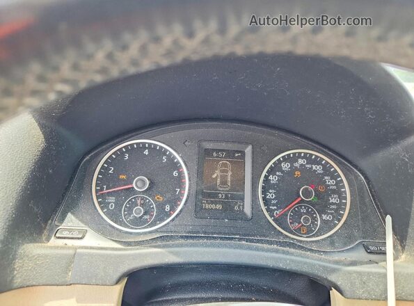 WVGAV7AX3GW600699 2016 VOLKSWAGEN TIGUAN Blue Widok tylnych siedzeń