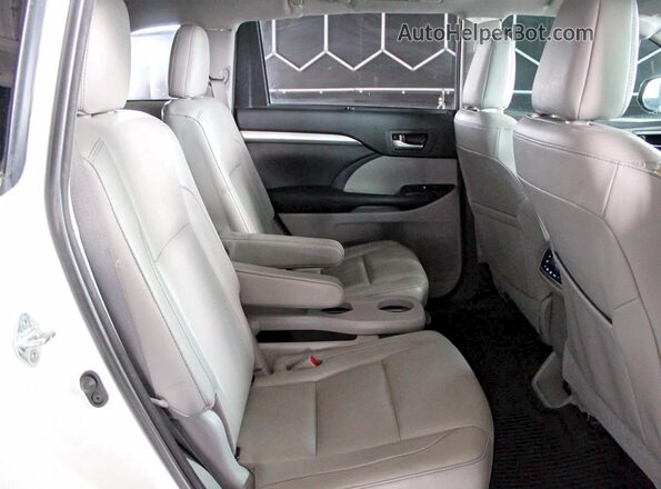 5TDJZRFH4JS883515 2018 TOYOTA HIGHLANDER White Вид салону спереду