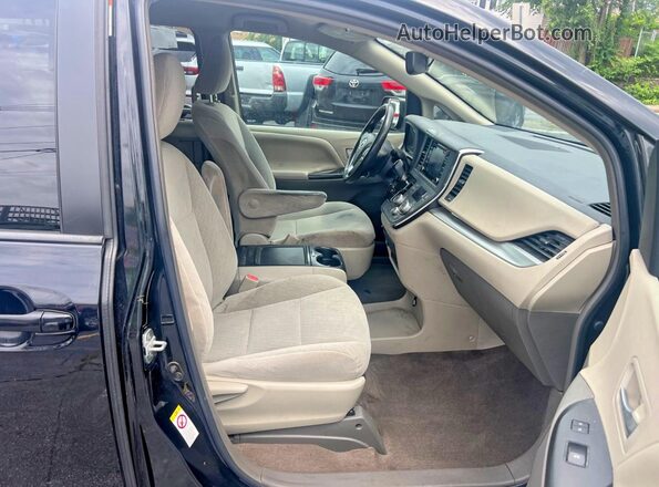 5TDKZ3DC7JS903233 2018 TOYOTA SIENNA Black Rear view