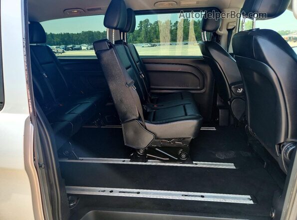 WD4PG2EE7G3130852 2016 MERCEDES-BENZ METRIS Серебряный Вид подкапотного пространства