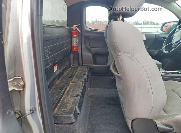 5TFRX5GNXLX171514 2020 TOYOTA TACOMA Silver Rear interior view