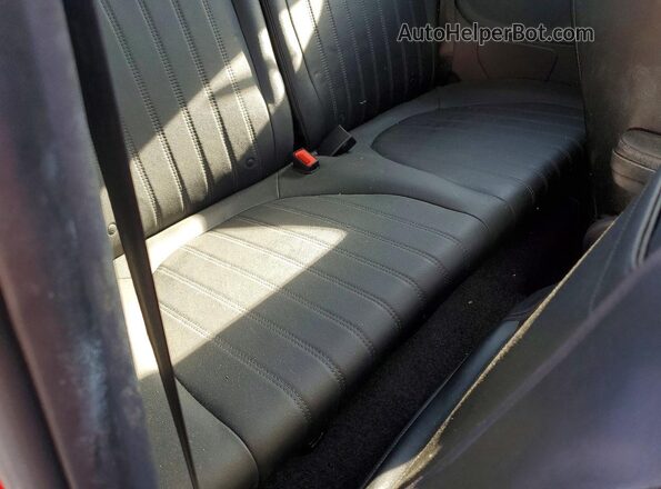 3C3CFFCR4HT521427 2017 FIAT 500 Красный Вид задних сидений