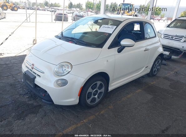 3C3CFFGE5GT120829 2016 FIAT 500E White Передня ліва чверть