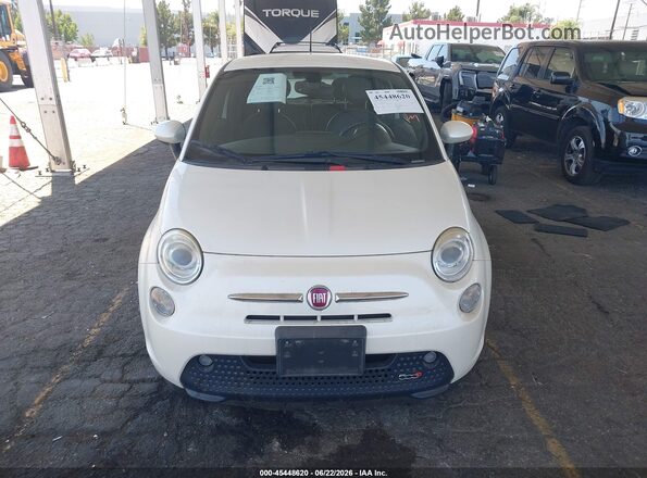 3C3CFFGE5GT120829 2016 FIAT 500E White Вид задньої частини салону