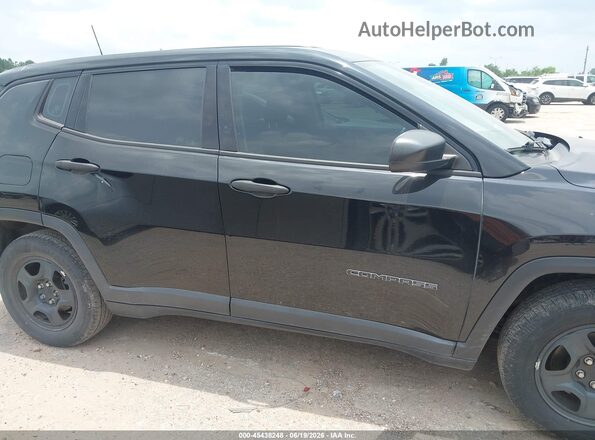 3C4NJCAB0JT107039 2018 JEEP COMPASS Black უკანა სალონის ხედი