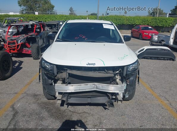 3C4NJCAB1JT471535 2018 JEEP COMPASS White Rear interior view