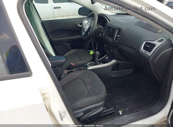 3C4NJCAB3KT715851 2019 JEEP COMPASS White წინა სალონის ხედი