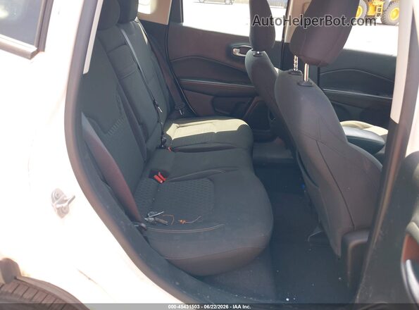 3C4NJCAB4JT151772 2018 JEEP COMPASS White Trasero izquierdo