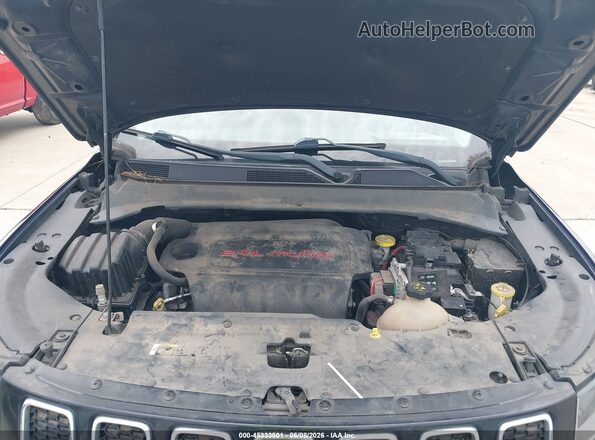 3C4NJCAB5JT240525 2018 JEEP COMPASS Blue Rear view