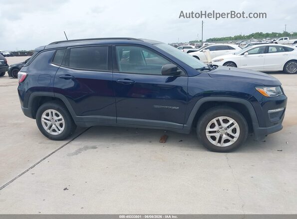 3C4NJCAB5JT240525 2018 JEEP COMPASS Blue Rear interior view