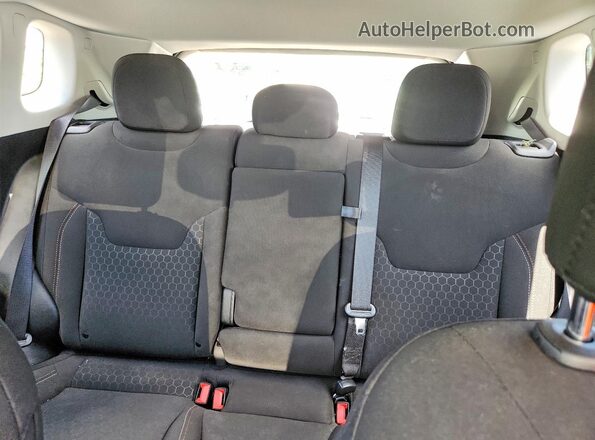 3C4NJCAB8LT253031 2020 JEEP COMPASS White 