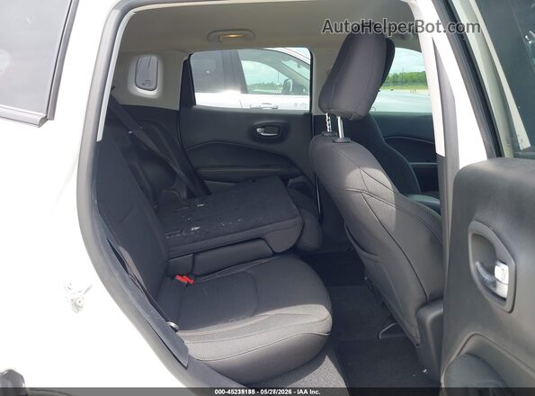 3C4NJCAB9JT343947 2018 JEEP COMPASS White 