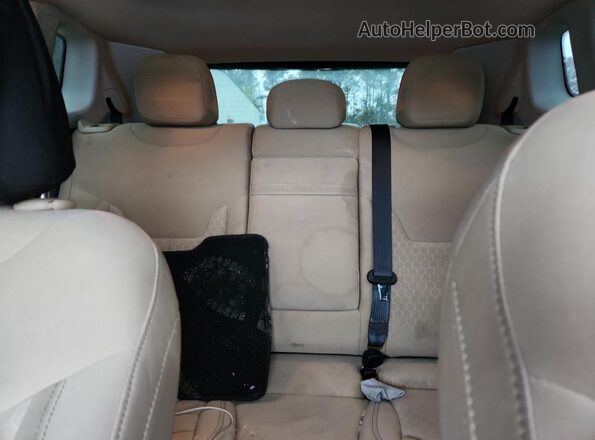 3C4NJCAB9JT361770 2018 JEEP COMPASS Charcoal Widok tylnych siedzeń