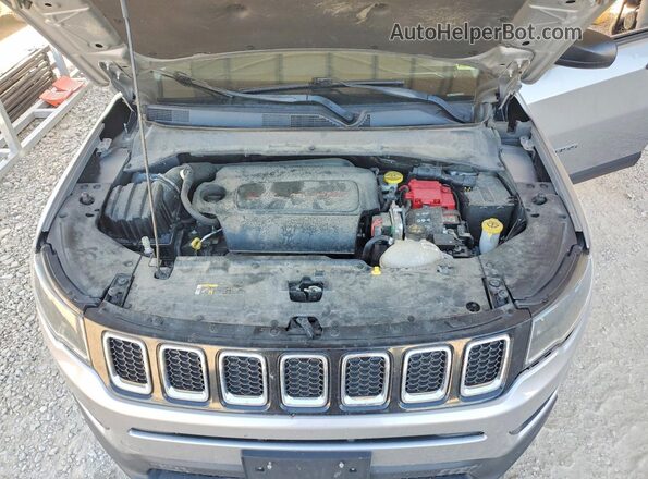 3C4NJCAB9MT531940 2021 JEEP COMPASS Silver Engine compartment view