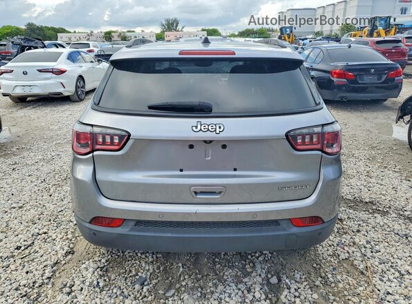 3C4NJCABXJT204524 2018 JEEP COMPASS Silver 