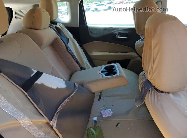 3C4NJCABXLT118097 2020 JEEP COMPASS Red Vista interior trasera