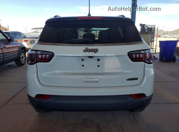 3C4NJCBB0JT166249 2018 JEEP COMPASS White Widok z tyłu