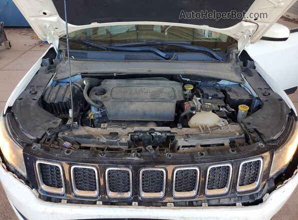 3C4NJCBB0JT166249 2018 JEEP COMPASS White Widok komory silnika