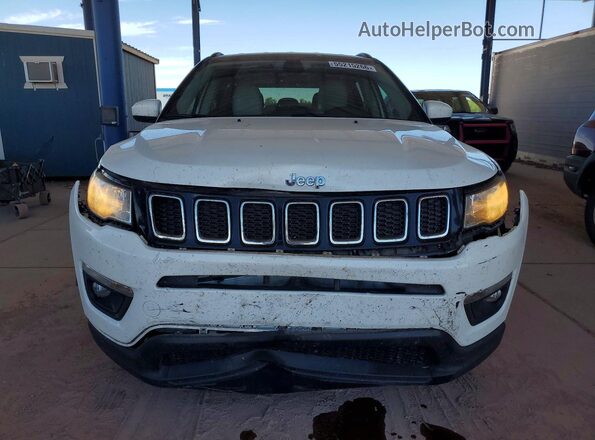 3C4NJCBB0JT166249 2018 JEEP COMPASS White Widok z przodu