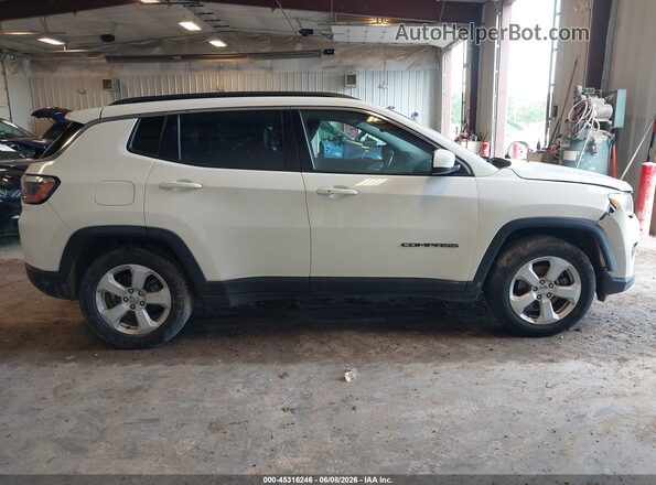 3C4NJCBB0KT651931 2019 JEEP COMPASS White Vista interior trasera