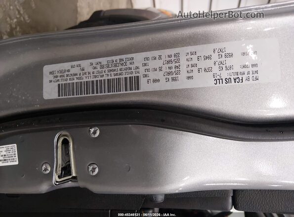 3C4NJCBB1KT851992 2019 JEEP COMPASS Gray ძრავის განყოფილების ხედი