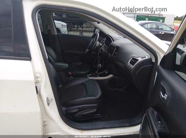 3C4NJCBB1LT231306 2020 JEEP COMPASS Белый Вид салона спереди