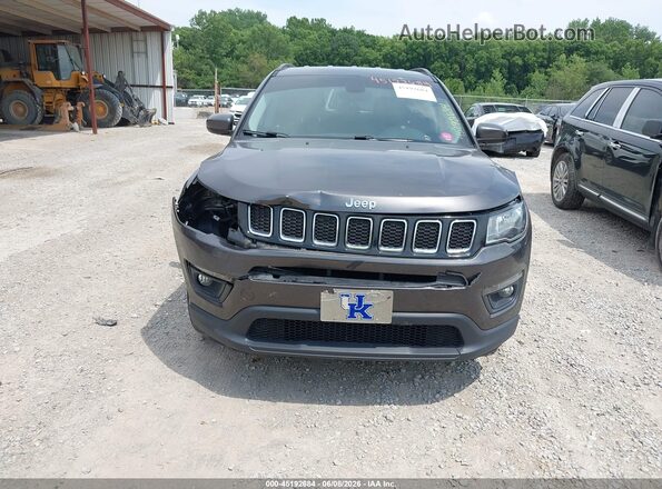 3C4NJCBB3JT137246 2018 JEEP COMPASS Gray Vista interior trasera
