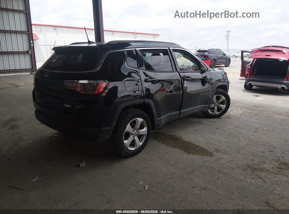 3C4NJCBB3JT181778 2018 JEEP COMPASS Black Задня права чверть