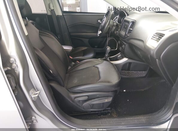 3C4NJCBB3MT517997 2021 JEEP COMPASS Silver Սալոնի դիմացի տեսք