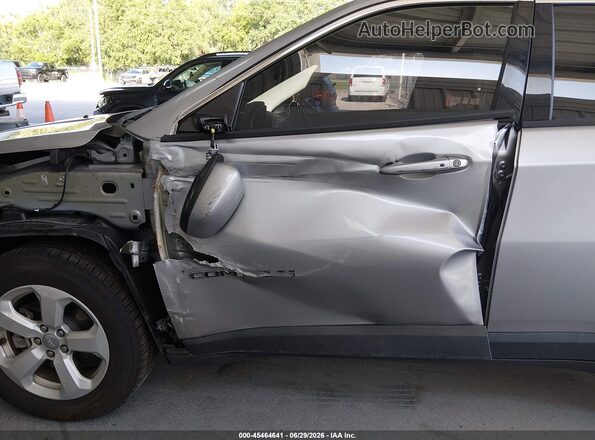 3C4NJCBB3MT517997 2021 JEEP COMPASS Silver Դիմացի տեսք