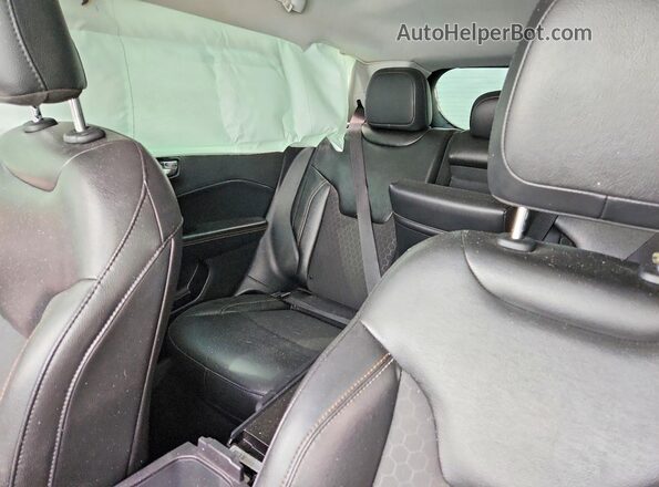 3C4NJCBB4JT495343 2018 JEEP COMPASS Blue Вид задньої частини салону