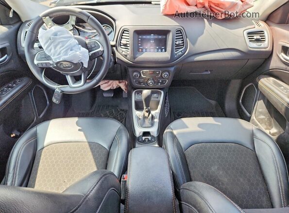 3C4NJCBB4KT615451 2019 JEEP COMPASS Charcoal წინა პანელის ხედი