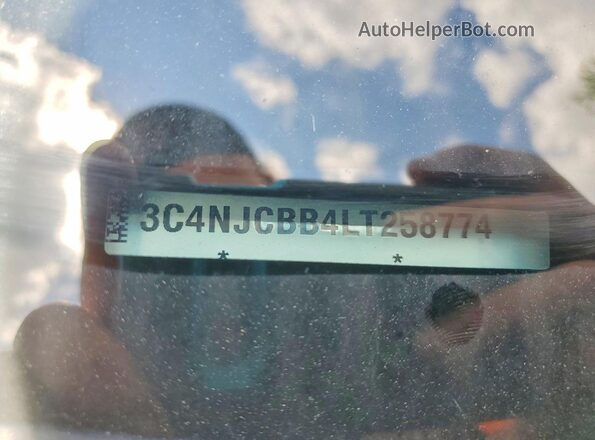 3C4NJCBB4LT258774 2020 JEEP COMPASS Gray VIN sticker view