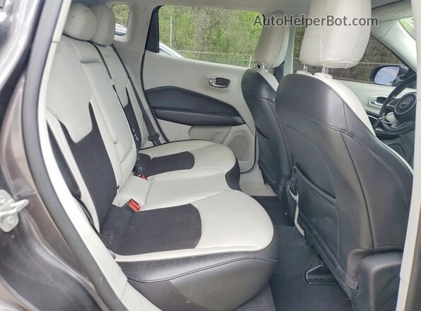 3C4NJCBB4LT258774 2020 JEEP COMPASS Gray Rear interior view