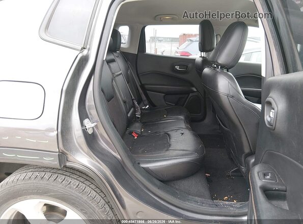 3C4NJCBB5JT186707 2018 JEEP COMPASS Gray VIN კოდის სტიკერის ხედი